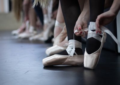 dancers-7731738_1920